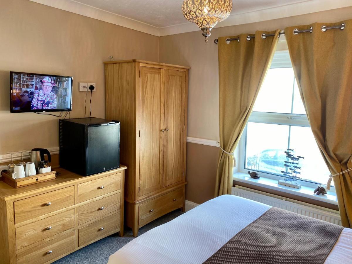Sunny Bank Guest House Тенби Номер фото