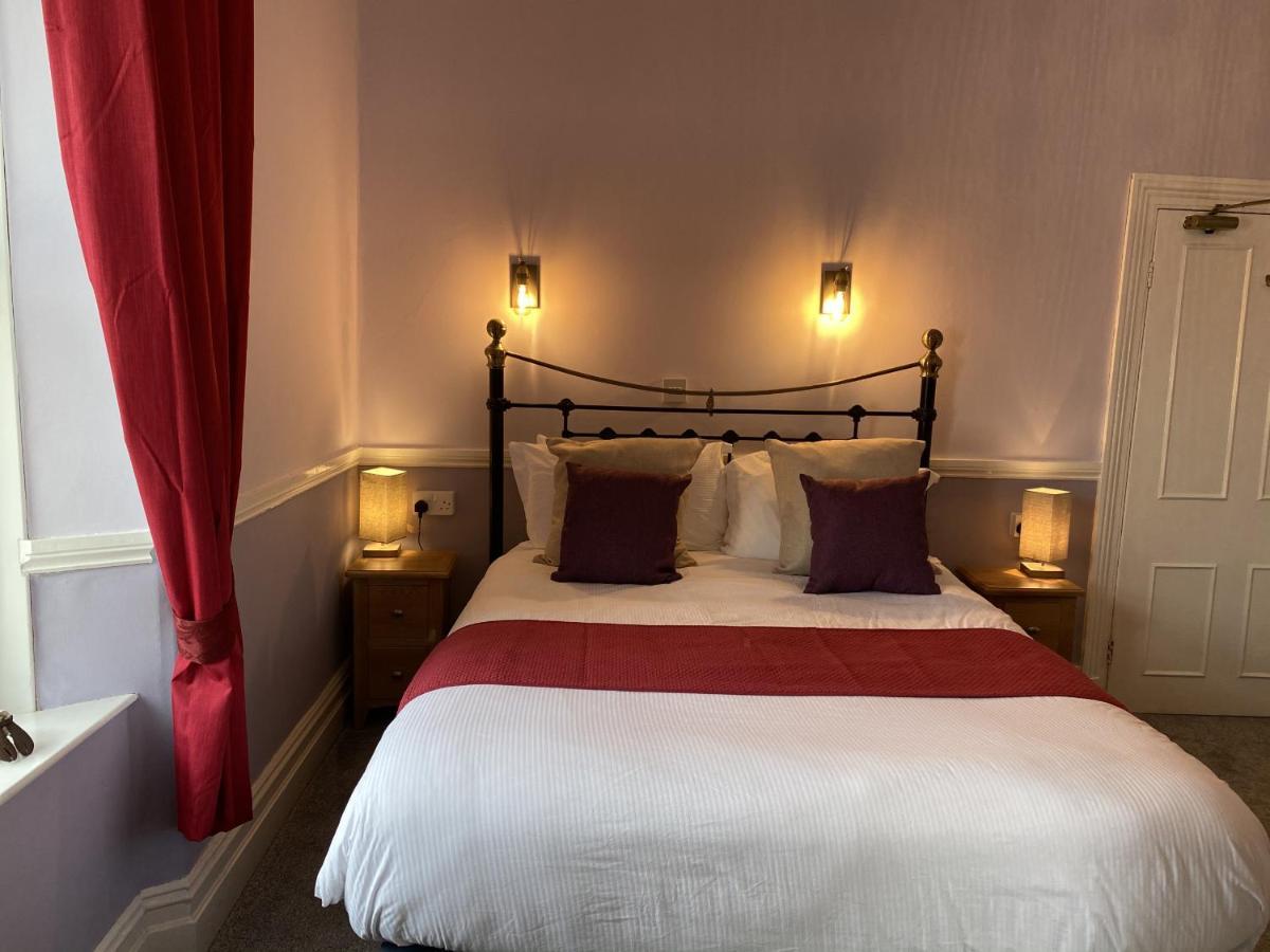 Sunny Bank Guest House Тенби Номер фото